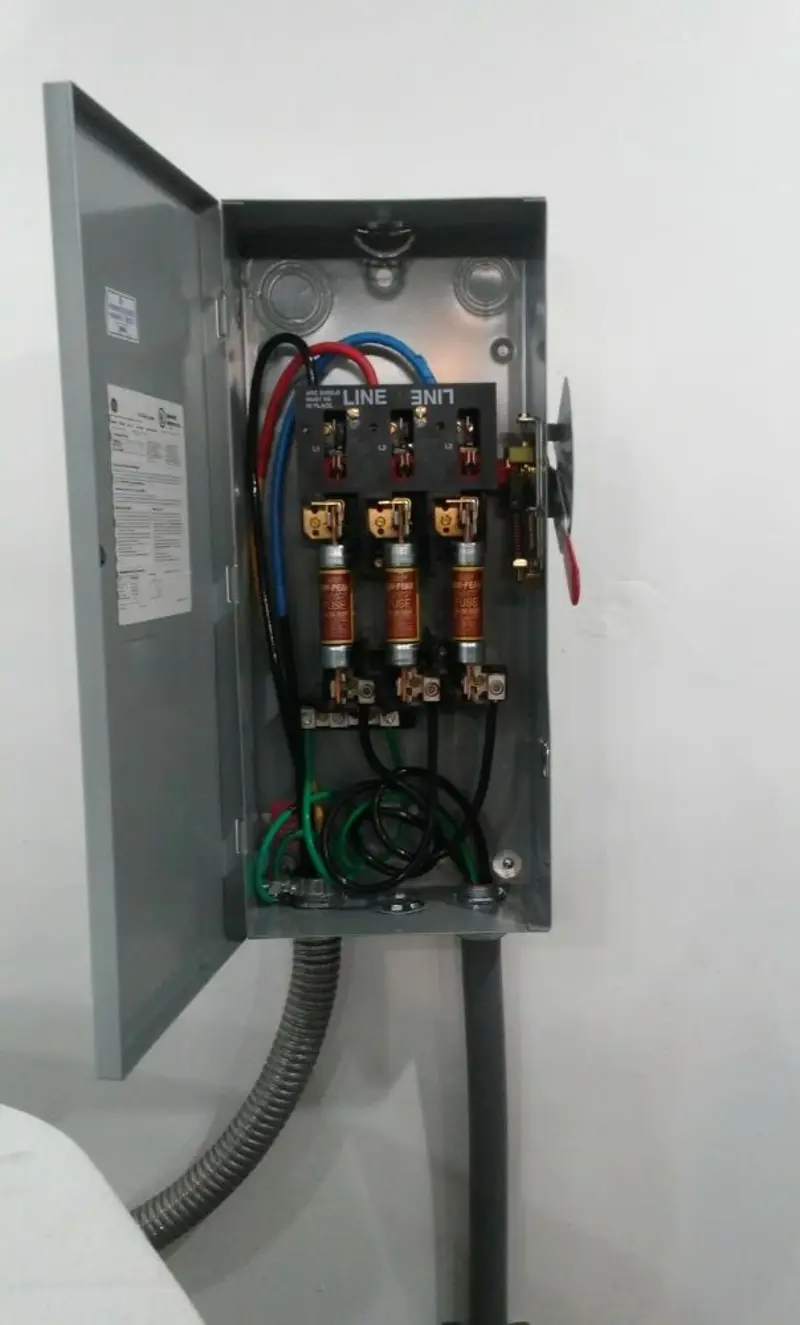 Three-phase disconnect switch installed for Smoke Detector Installation in Winterport